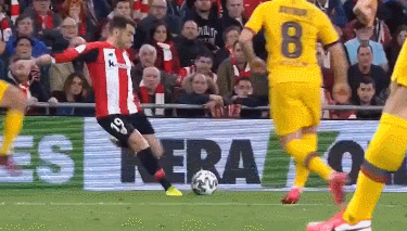 3C：退役三天前我和莱万说不想再为任何球队踢球，除非是巴萨