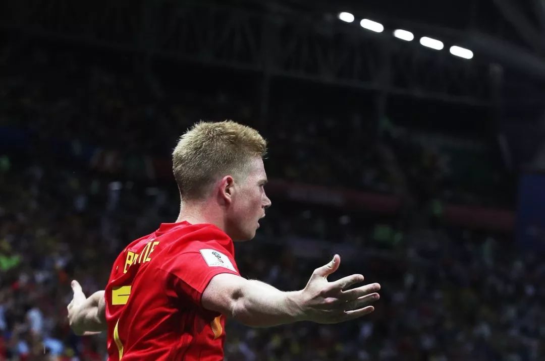 2025巴甲37轮：内马尔戴帽射鹦鹉，红黑提前加冕双冠王